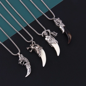Retro Stainless Steel Wolf Tooth Necklace For Men Gothic Scythe Reaper Pendant Alloy Acrylic Tooth Ethnic Punk Jewelry