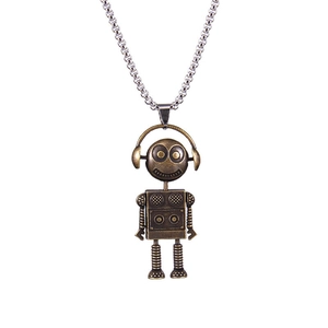 Collier avec pendentif robot punk rétro aux membres mobiles et motif cœur sur chaîne argent