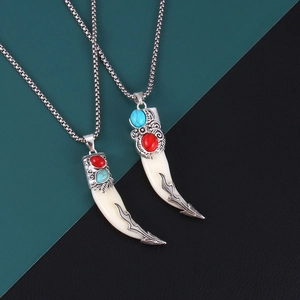 Collier Pendentif Dent de Loup Ethnique Vintage pour Hommes Femmes Chaîne en Acier Inoxydable Alliage Incrusté de Strass Bijoux