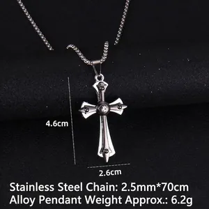 Collana gotica con croce in acciaio inossidabile e zircone su catena lunga 70 cm