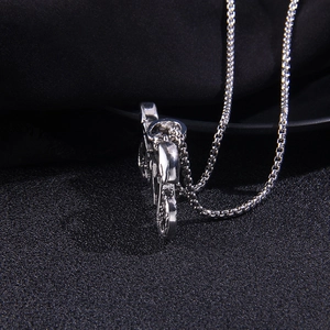 Vintage punk motorcycle pendant necklace in silver stainless steel with box chain for men