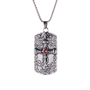 Collier hip hop en acier inoxydable avec pendentif croix et pierre rouge centrale