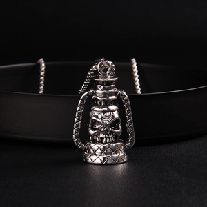 Vintage kerosene lamp skull pendant necklace in silver with punk style box chain