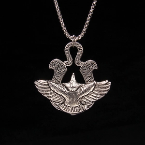 Retro Stainless Steel Eagle Pendant Necklace For Men Punk Eagle Wings Alloy Pendant Long Square Pearl Chain Jewelry