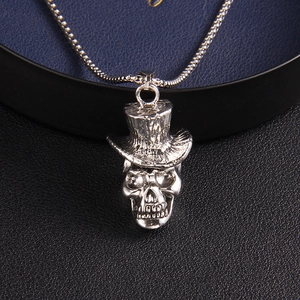 Pendentif tête de mort avec chapeau haut de forme et chaîne en acier inoxydable style hip-hop