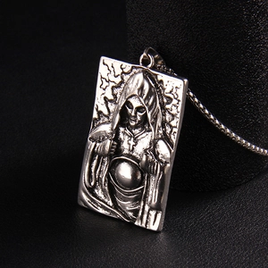 Collier Maille Miroir en Acier Inoxydable Rétro Gothique Avec Pendentif en Relief Croix de Sorcière en Alliage Bijoux Hip Hop