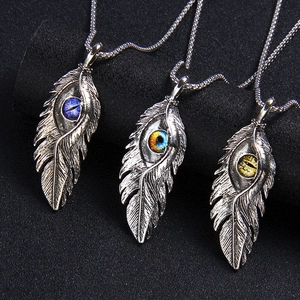 Collier Pendentif Plume Mauvais Œil Rétro Chaîne Vénitienne en Acier Inoxydable Alliage Vintage Gothique Ailes d'Ange Bijoux Unisexe