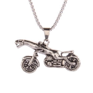 Vintage punk leopard motorcycle necklace in silver stainless steel finish