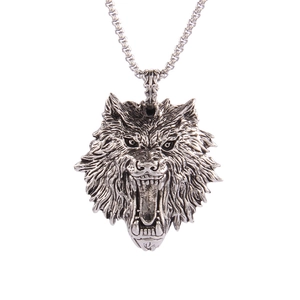 Dominant wolf head pendant necklace in silver stainless steel with box chain for men
