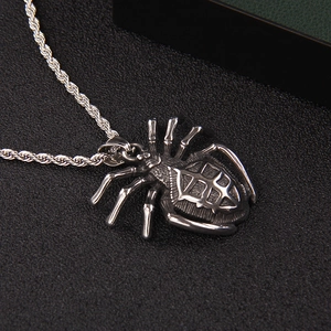 Retro silver spider pendant necklace with twisted rope chain in punk gothic style