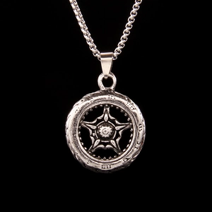 Collier Pendentif Roue Chiffres Romains Rétro Pour Hommes Femmes Chaîne En Acier Inoxydable Bijoux Hip Hop Punk Gothique Étoile