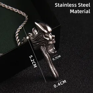 Collier gothique en acier inoxydable avec pendentif hache crâne et chaîne torsadée