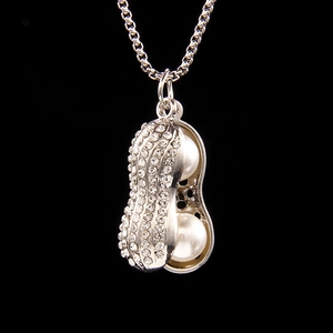 Collier Pendentif Cacahuète De Luxe Chaîne En Acier Inoxydable Strass Künstliche Perle Longue Chaîne De Pull Bijoux Design Cadeau Pour Femmes Hommes