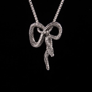 Vintage Punk Gothic Stainless Steel Snake Pendant Necklace For Men Women Antique Silver Animal Wrap Box Chain Jewelry Gift