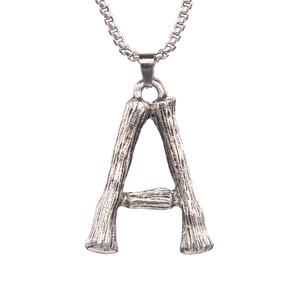 Collana con ciondolo lettera A vintage in argento con trama a bambù e catena lunga