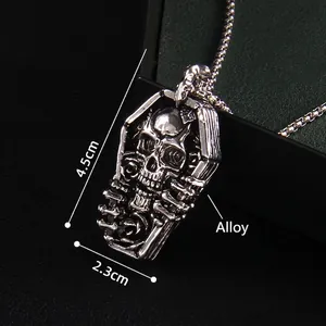 Collier cercueil gothique avec relief tête de mort et chaîne à maillons en acier inoxydable
