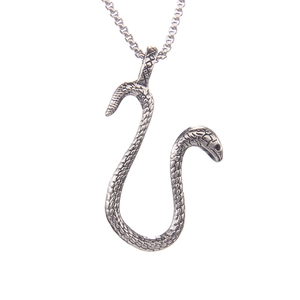 Hip hop snake pendant necklace with detailed scales and vintage silver box chain