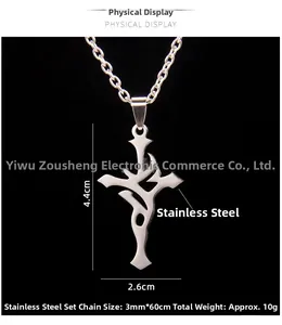 Détail du pendentif croix en acier inoxydable poli avec dimensions 4,4cm de haut et 2,6cm