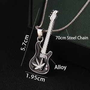 Collier pendentif guitare style Y2K avec motif feuille et chaîne en acier de 70 cm
