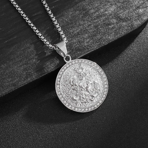 Collier Saint Georges en argent avec pendentif serti de zircons et chaîne vénitienne