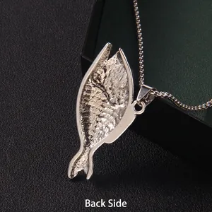 Collier squelette de poisson argenté vintage pour homme avec esthétique punk et mat