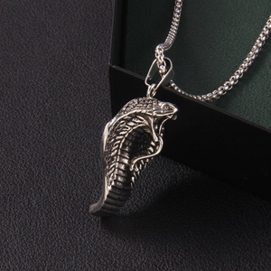 Vintage cobra pendant necklace with silver snake head and box chain for men fashion