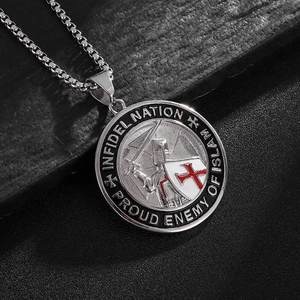 Pendentif bouclier de templier en acier inoxydable argenté avec gravure INFIDEL