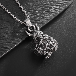 Collier cloche Viking Odin vintage en acier titane avec pendentif guerrier et chaîne