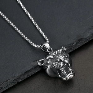 Hip hop stainless steel necklace with highly detailed silver lion head pendant and bead chain