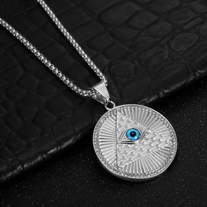 Collier pendentif pyramide œil de la providence en or hip hop sur cuir noir