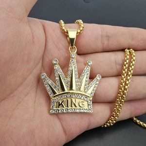 Hip Hop vergoldete Edelstahl King Krone Anhänger Halskette mit funkelnden Kristallen
