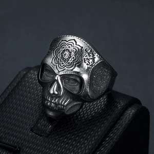 Vintage Punk Stainless Steel Skull Ring For Men Carved Mandala Gothic Biker Jewelry Domineering Halloween Finger Ring Gift