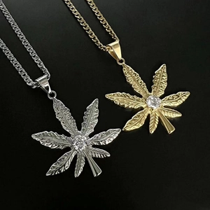 Collana con Pendente a Foglia in Acciaio al Titanio Hiphop Con Zirconia per Uomo Donna Placcato Oro Argento Gioielli Streetwear