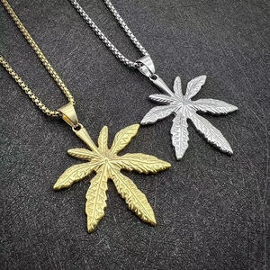 Collier Pendentif Feuille en Acier Titane Hip Hop pour Hommes Femmes Chaîne de Charme en Acier Inoxydable Bijoux de Mode Streetwear