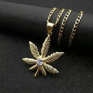 Collana in acciaio inossidabile dorato con ciondolo a foglia e zircone 9mm