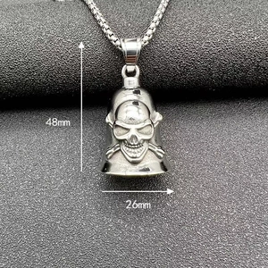 Détails des dimensions de 48mm pour le pendentif cloche crâne punk rétro et robuste