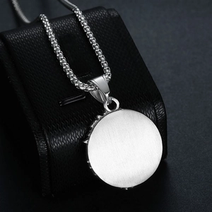 Pendentif tête de lion en argent brossé sur chaîne box, collier Viking punk pour hommes