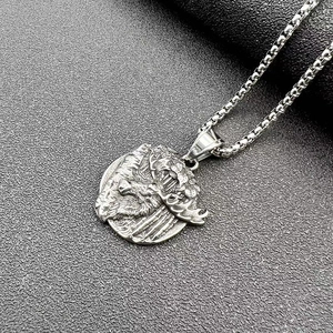 Collana con ciondolo alce vichingo vintage in acciaio inossidabile con ciondolo a testa di alce