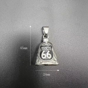Detail von Route 66 Edelstahl Biker-Glocke Anhänger mit Maßangaben im Bild