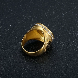 Bague Bitcoin en or pour homme style hip hop sertie de zircons et codes binaires