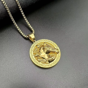 Hip Hop Stainless Steel Gold Plated Horse Head Relief Pendant Necklace With Meander Pattern Border Round Animal Medallion Jewelry