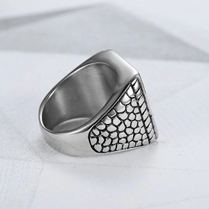 Anillo hip-hop de hombre en acero inoxidable plata vieja con textura de panal