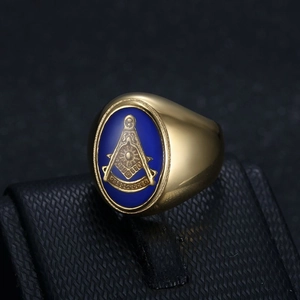 Gold-plated stainless steel Freemason ring with blue enamel and compass G emblem
