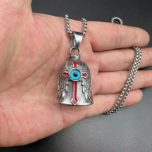 Retro Edelstahl Biker-Glocke Anhänger mit rotem Kreuz blauem Auge und Flügeln