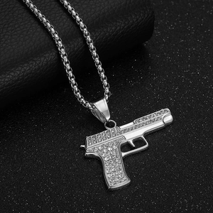 Hiphop-Halskette mit 1911-Pistolenanhänger, besetzt mit Diamanten und Box-Kette