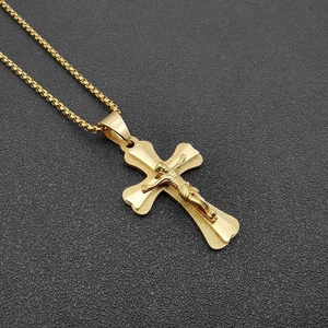 Collana Hip Hop con Ciondolo Crocifisso di Gesù in Acciaio Inossidabile per Uomo Croce Religiosa Placcata Oro