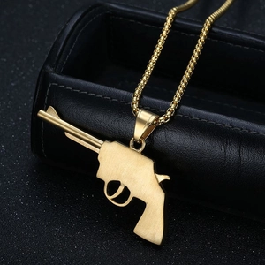 Hip Hop Goldrevolver Pistole Anhänger Halskette mit Boxkette auf Lederschmuckschatulle