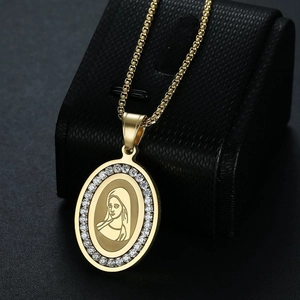 Gold-plated stainless steel oval necklace with Virgin Mary pendant and zircon micro-pave