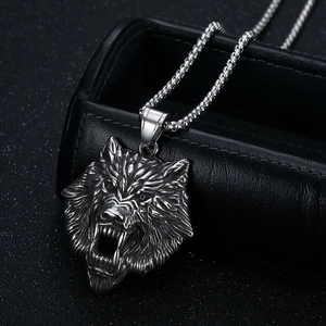 Viking Wolf Head Pendant Necklace Norse Mythology Roaring Wolf Titanium Steel Necklace Hip Hop Punk Men Women Jewelry