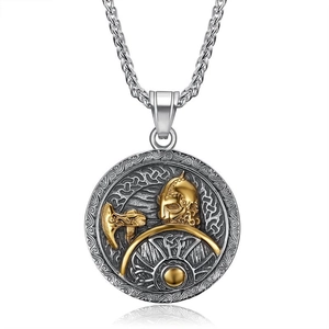 Collier Pendentif Viking Vintage Guerrier Hache Bouclier Acier Titane Médaillon Guerrier Nordique Hommes Punk Bijoux